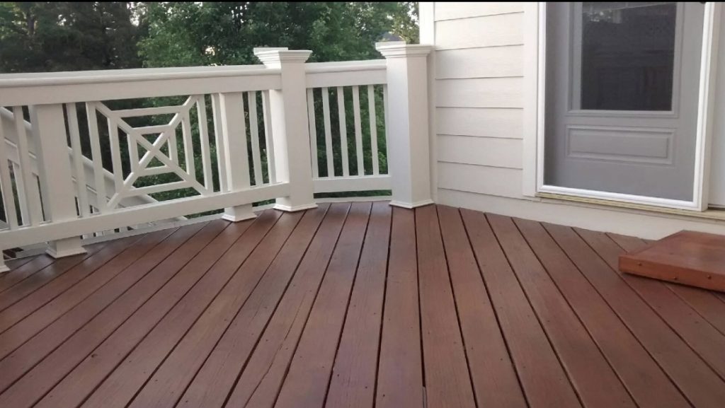 Deck and Fence - Pro Edge Painting